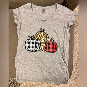 Fall Maternity T-Shirt Size Small NEW
